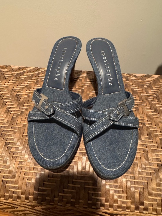 Apostrophe Shoes - Apostrophe Denim Crisscross Buckle Mules in Blue